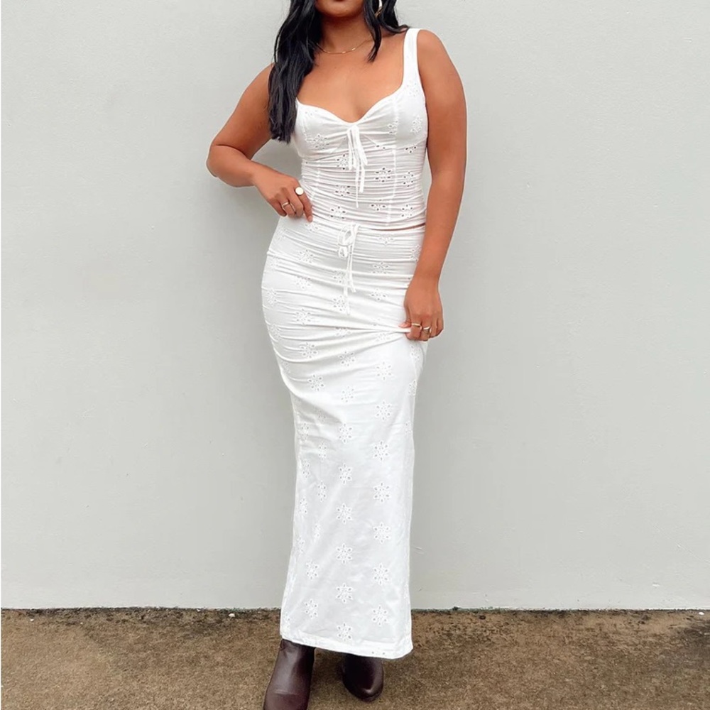 PRINCESS POLLY FLOWERFIELDS MAXI SKIRT IVORY